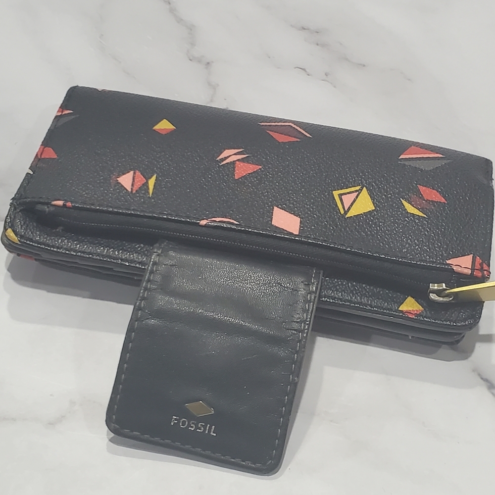 Fossil Black And Pink Triangle Folding Wallet Wit… - image 3